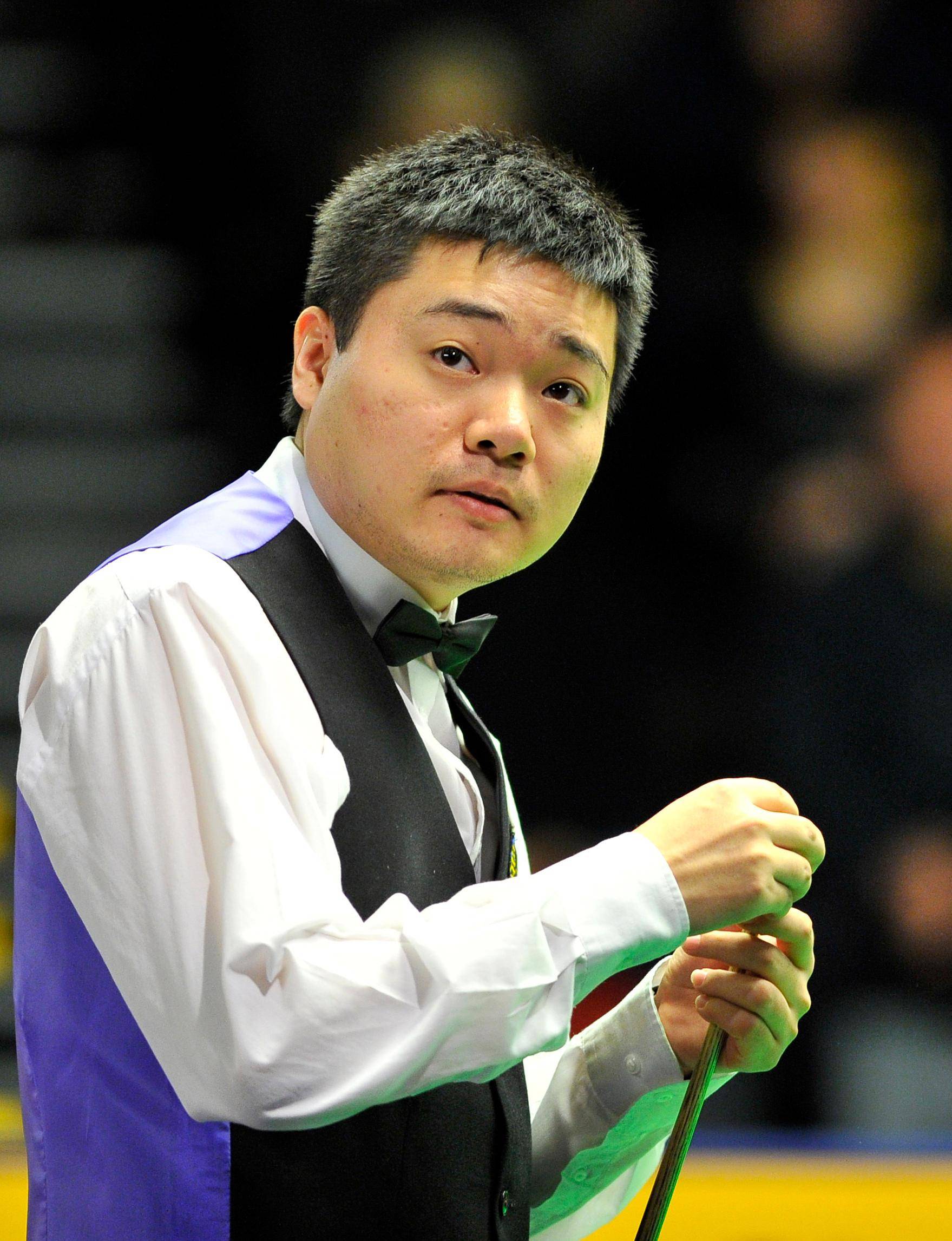 他就是队长 他就是队长