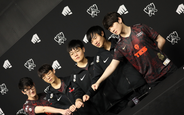 拜仁慕尼黑 拜仁慕尼黑